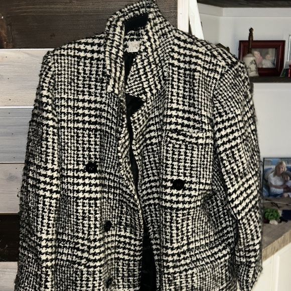 Houndstooth Winter Coat - Medium size - Picture 2 of 12